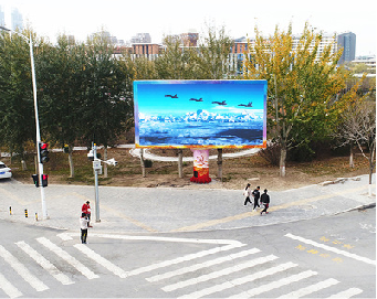 启东户外大屏广告投放要点。